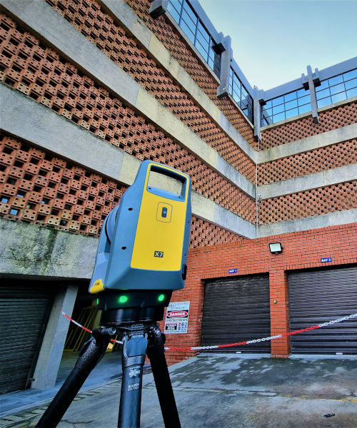 Terrestrial laser scanner used for 3D digitisation